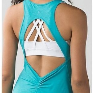 Nwt Lululemon go for it dress  sz 6